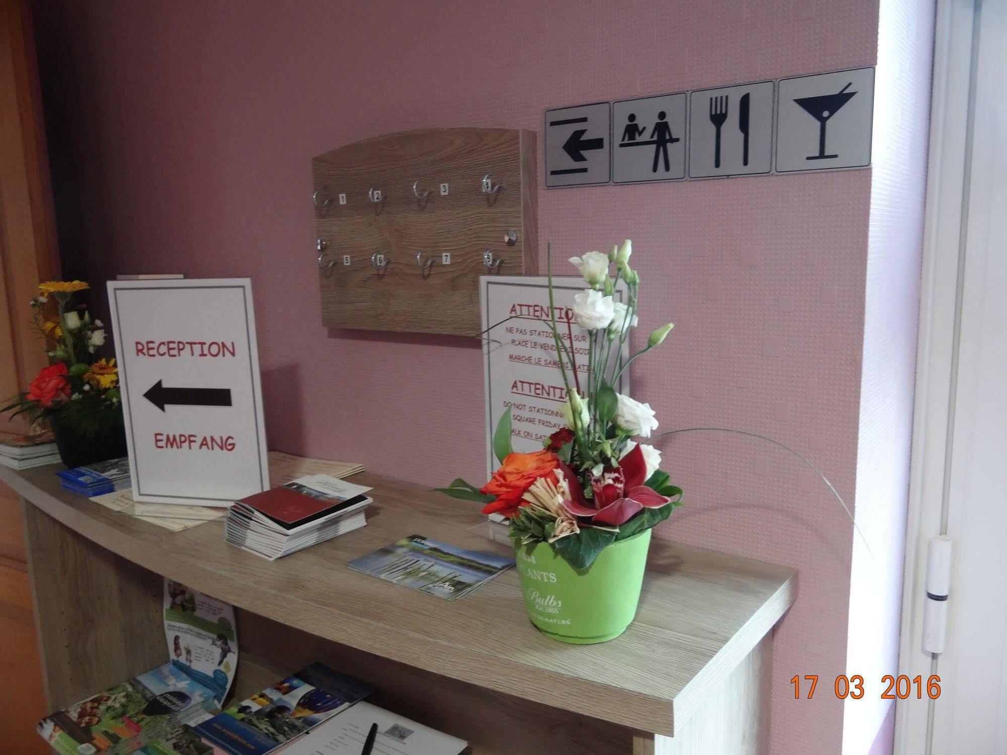 Hotel Du Commerce Châtillon-sur-Chalaronne Zewnętrze zdjęcie