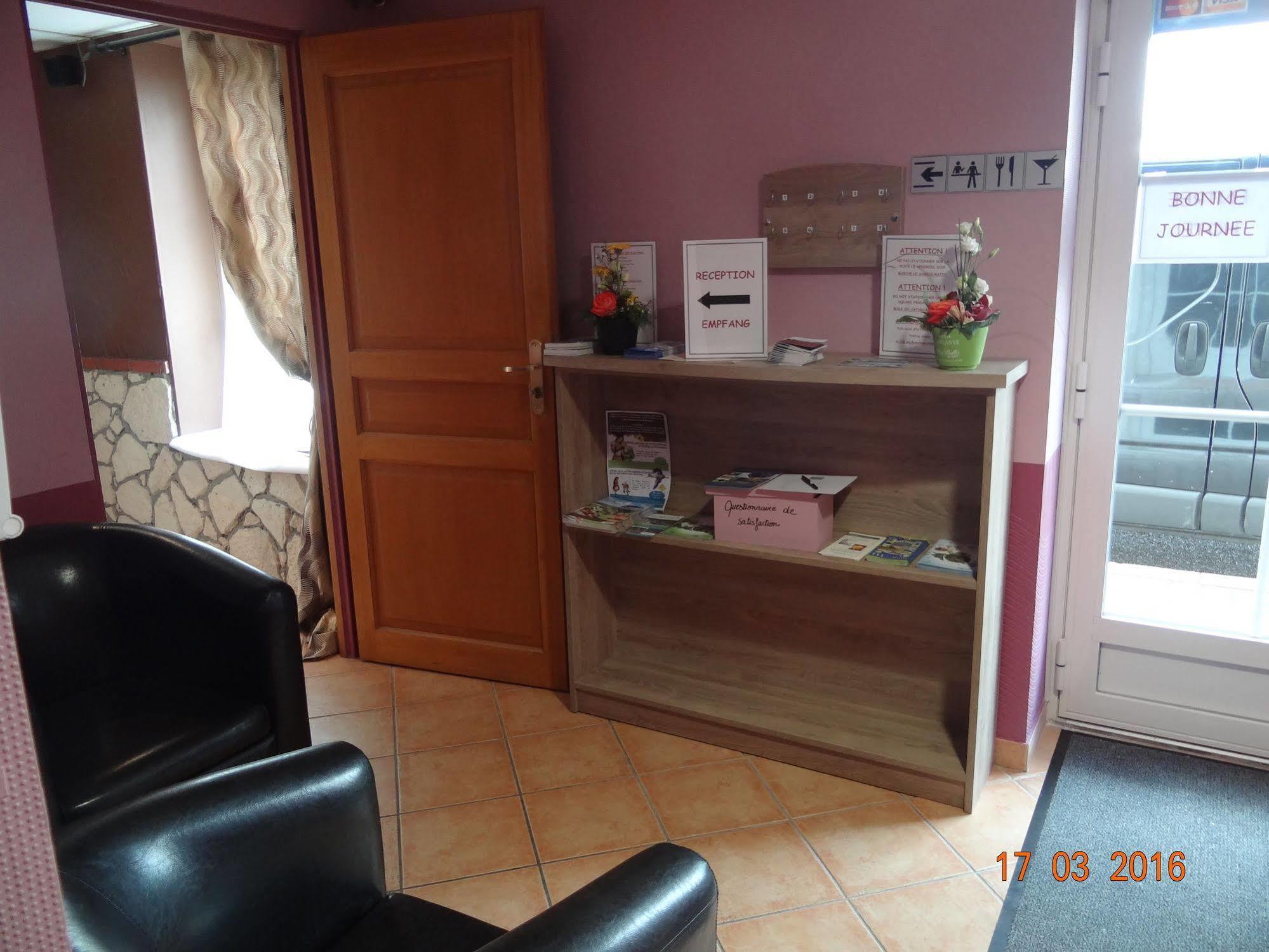 Hotel Du Commerce Châtillon-sur-Chalaronne Zewnętrze zdjęcie